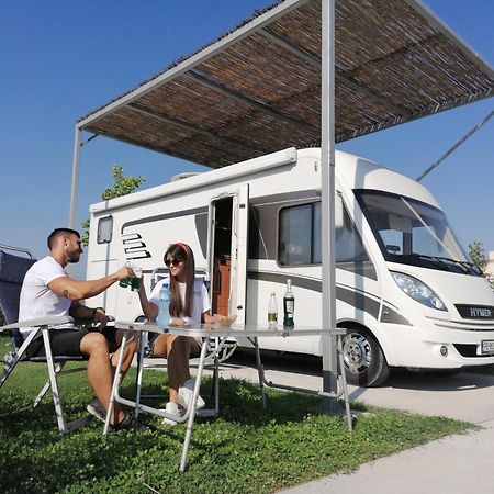 Camping Alliance Plovdiv Exteriör bild
