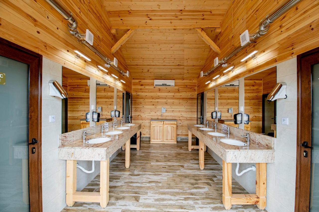 Camping Alliance Plovdiv Exteriör bild