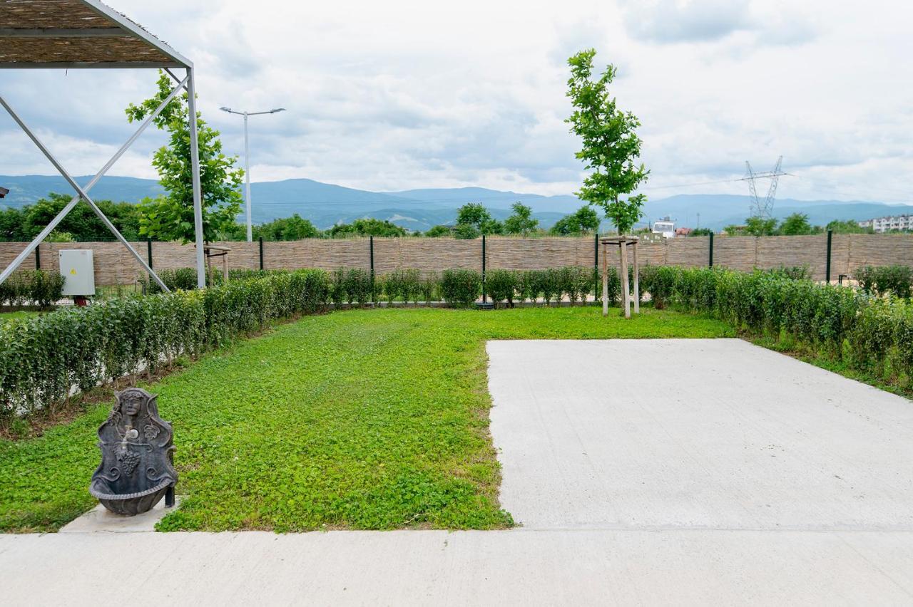 Camping Alliance Plovdiv Exteriör bild